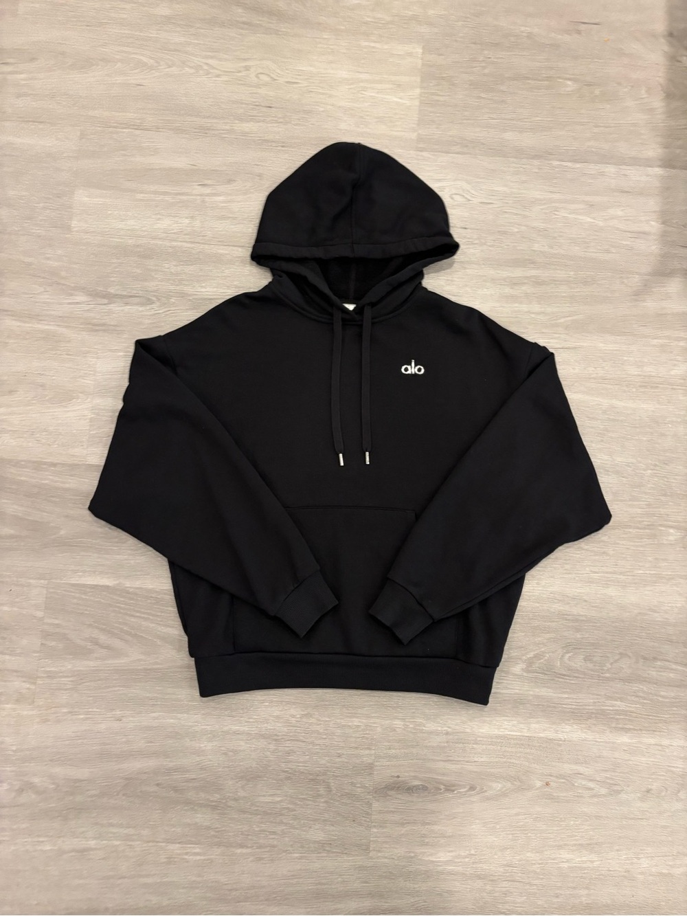 NEVER WORN ALO Yoga Black Accolade Hoodie